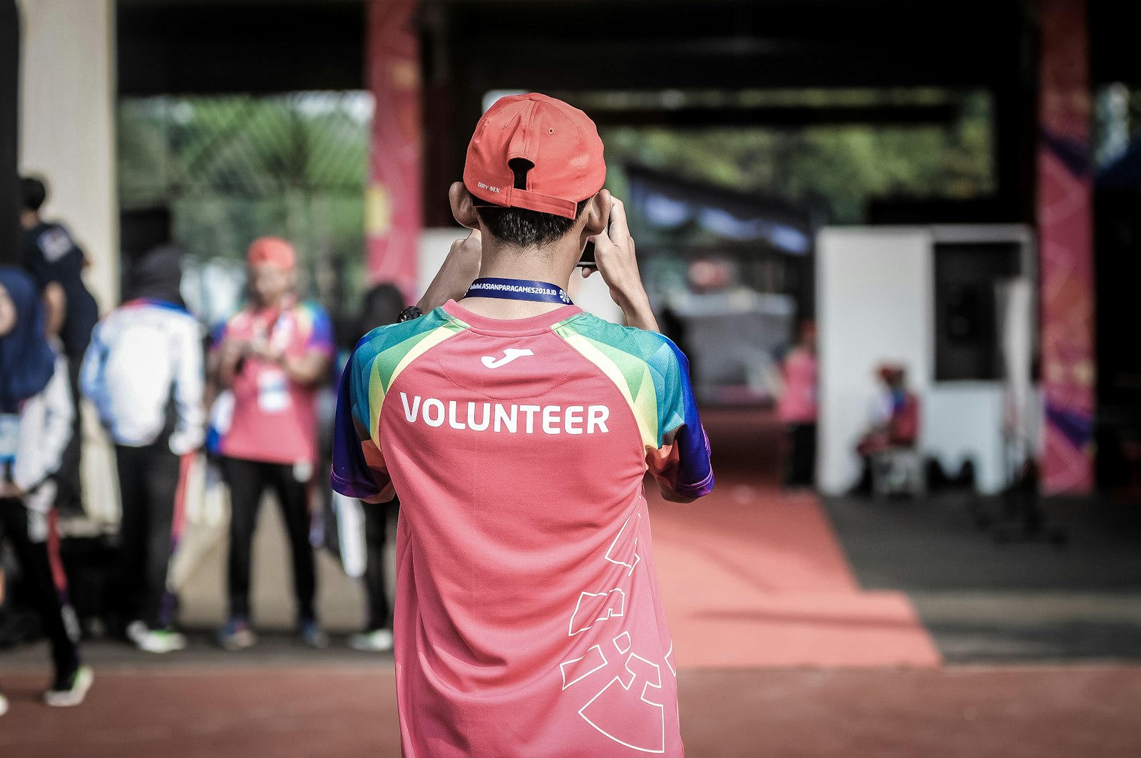 Volunteers collaborating during a community care activity